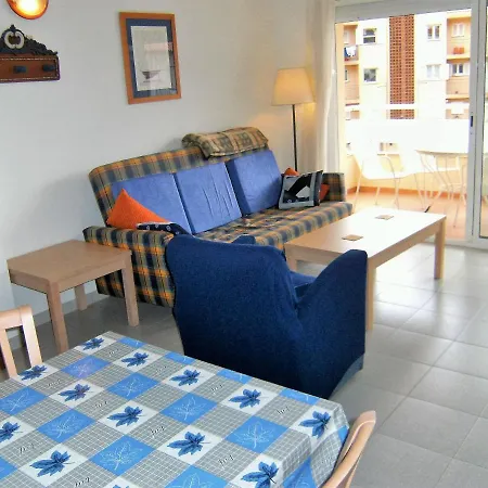 Victoria Park 2-1 Apartment